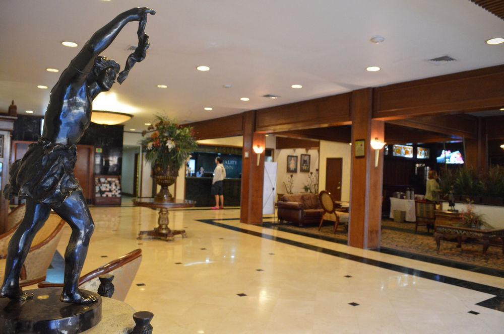 Quality Inn Chihuahua San Francisco Exterior photo