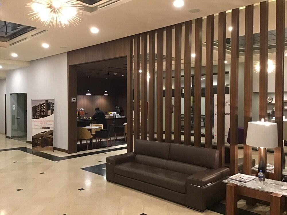 Quality Inn Chihuahua San Francisco Exterior photo
