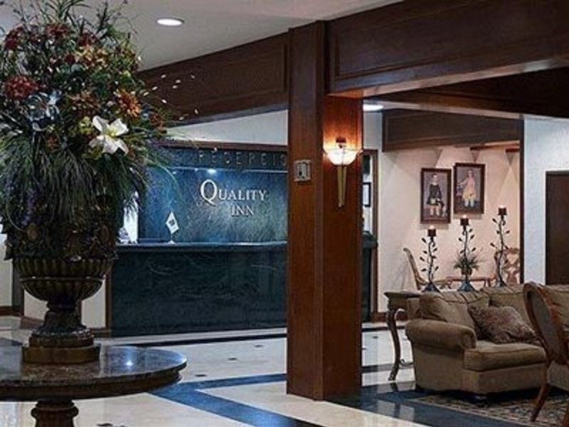 Quality Inn Chihuahua San Francisco Exterior photo